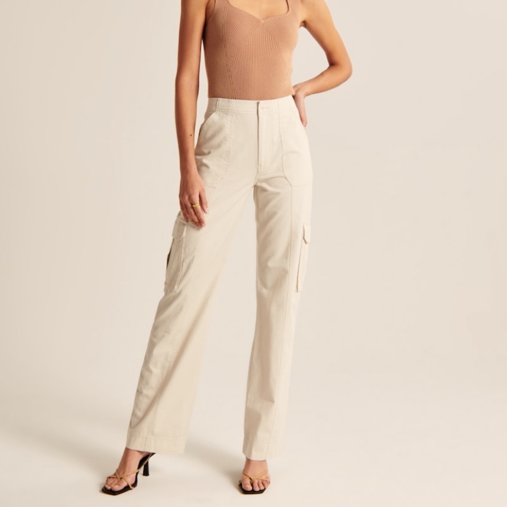 Abercrombie Relaxed Cargo Pant - Cream